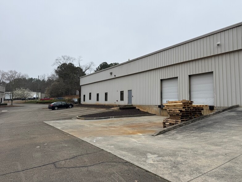 More Photos Of 126 P Rickman Industrial Dr, Canton Industrial For Lease
