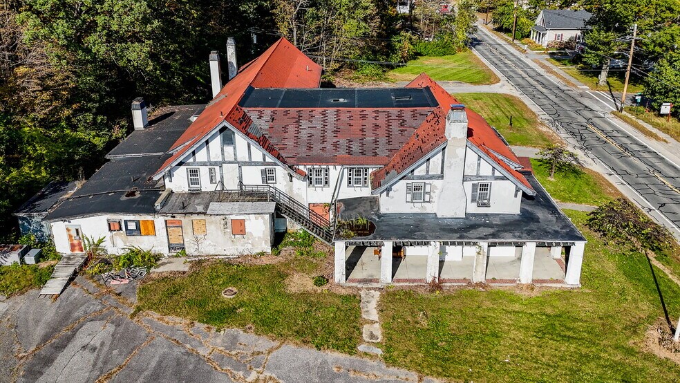 More Photos Of 240 Worcester Rd, Sterling General Retail For Sale