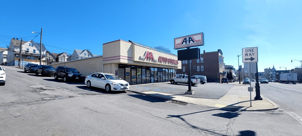 More Photos Of 459 W Broad St, Hazleton Auto Repair For Lease