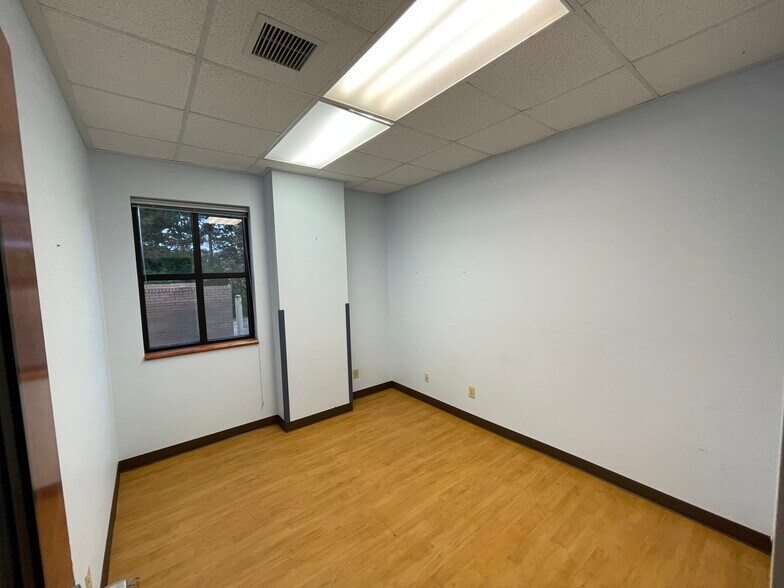 More Photos Of 1308 S 4th St, Hartsville Medical For Lease