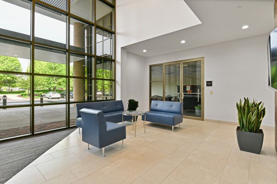 More Photos Of 5747 Perimeter Dr, Dublin Office For Lease