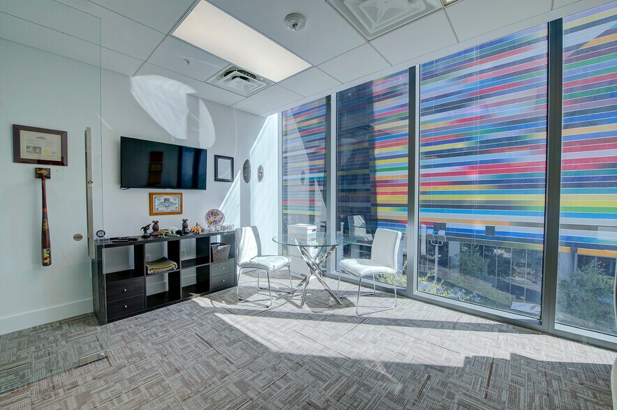 More Photos Of 25 SW 9th St, Miami Coworking Space