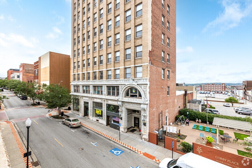 More Photos Of 422 Felix St, Saint Joseph Apartments For Sale