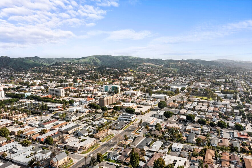 More Photos Of 7353 Comstock Ave, Whittier Apartments For Sale