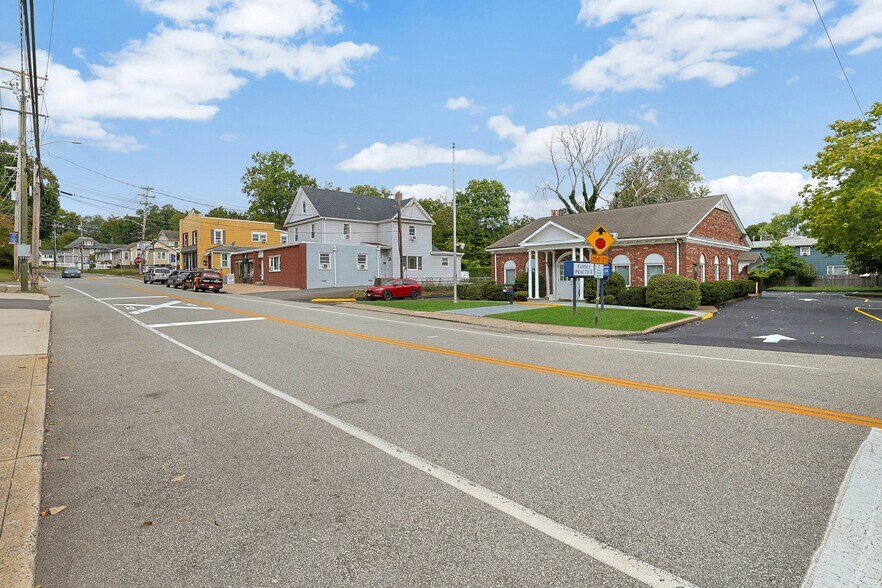 More Photos Of 80 Old Tappan Rd, Tappan Bank For Sale