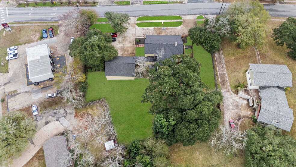 More Photos Of 1106 Avenue O, Huntsville Office Residential For Sale