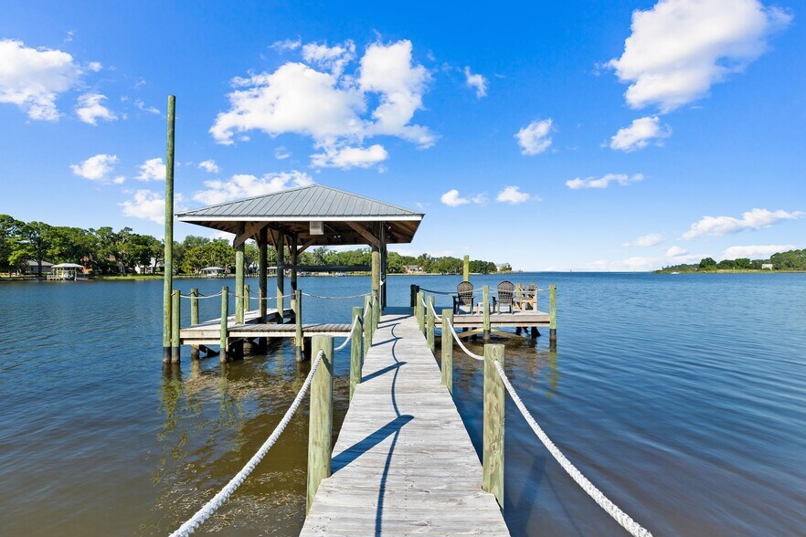 More Photos Of 104 George Ellis Pt, Freeport Land For Sale