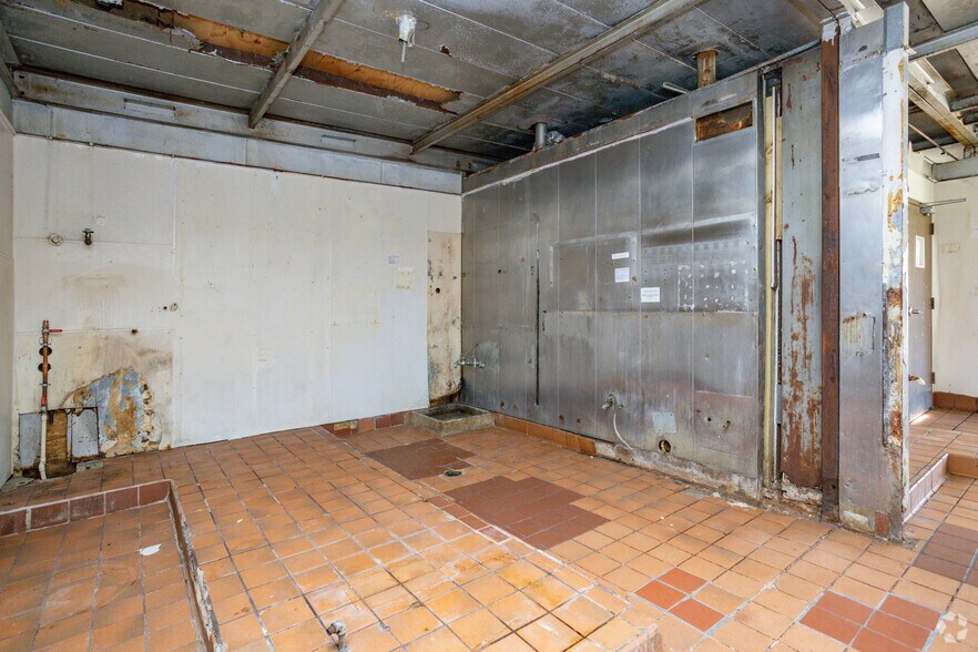 More Photos Of 309 S Lockwood Dr, Houston Restaurant For Sale