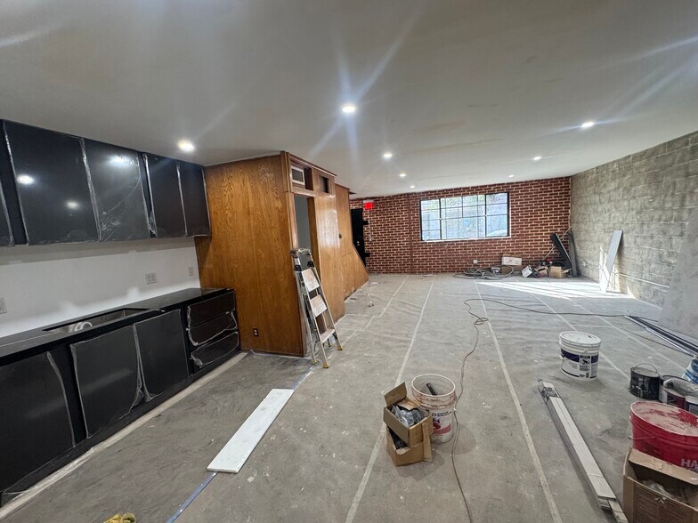 More Photos Of 1623 Nadeau St, Los Angeles Manufacturing For Lease