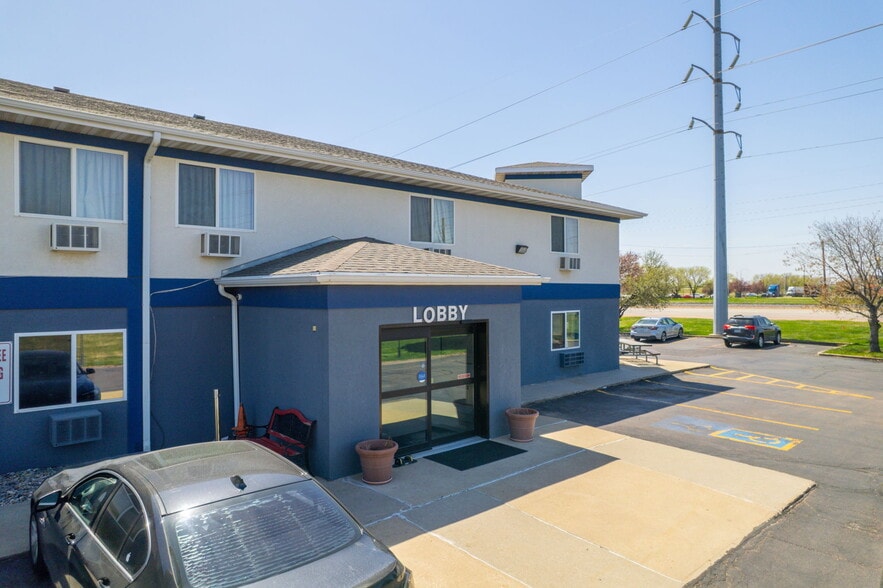 More Photos Of 3000 Singing Hills Blvd, Sioux City Hotel For Sale