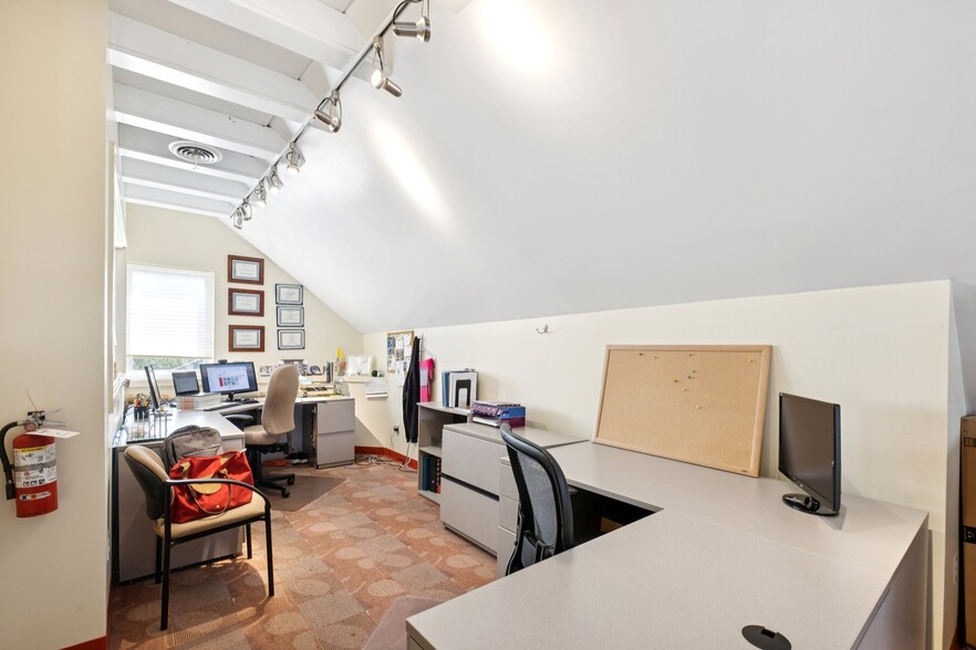 More Photos Of , Narberth Office For Sale