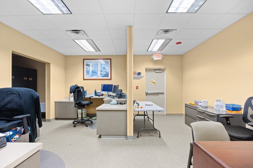 More Photos Of 160 Willbrook Blvd, Pawleys Island Office For Lease