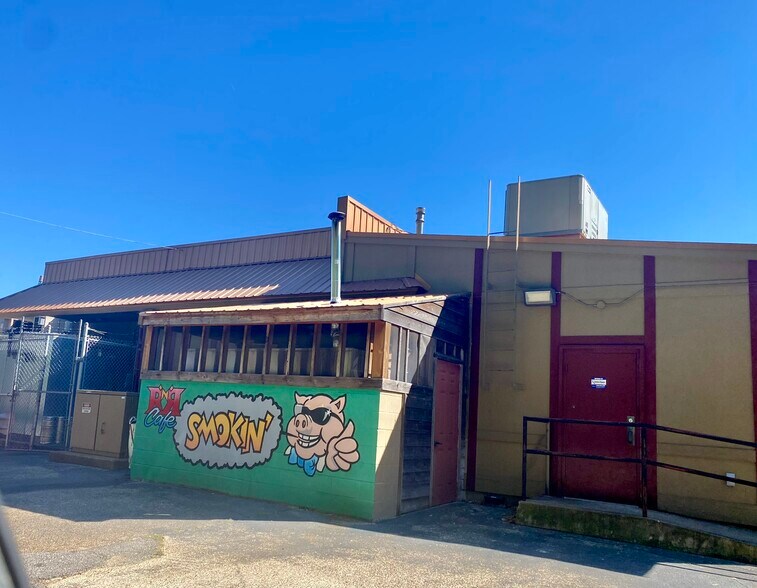 More Photos Of 3855 Elvis Presley Blvd, Memphis Fast Food For Sale