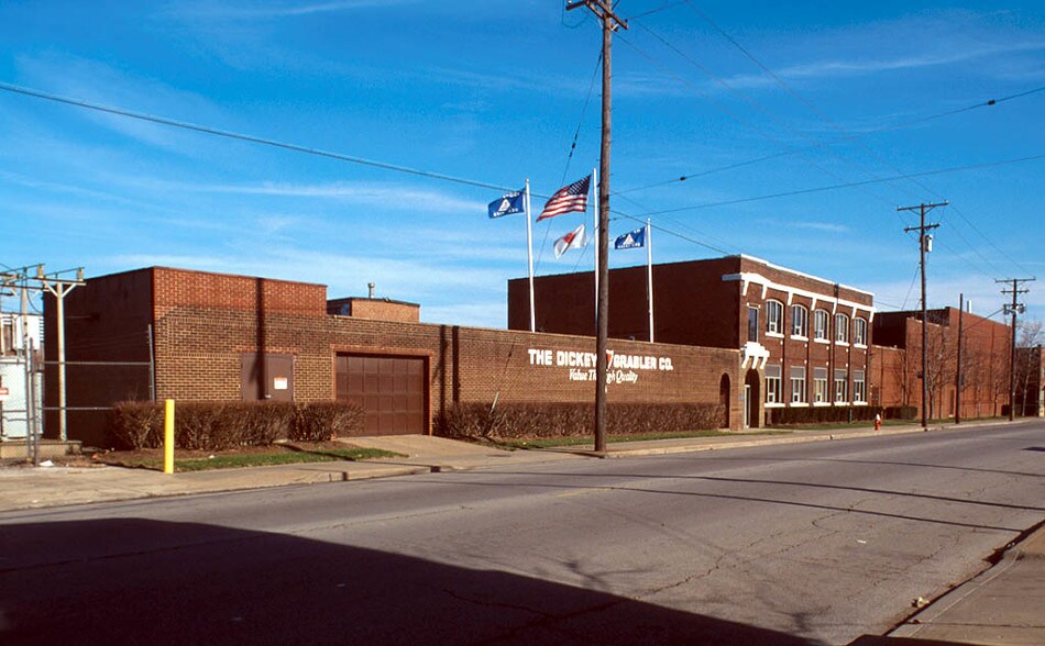 Primary Photo Of 10302 Madison Rd, Cleveland Manufacturing For Sale