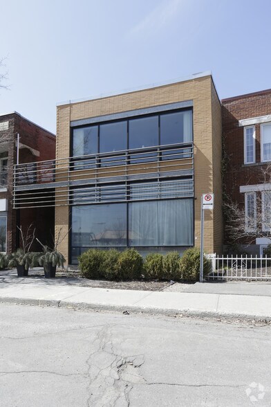 More Photos Of 6039 Boul LaSalle, Montréal Office Residential For Lease