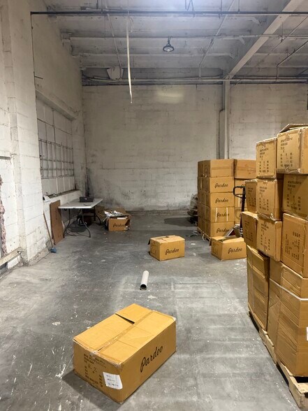 More Photos Of 73 Bridge St, Newburgh Warehouse For Lease