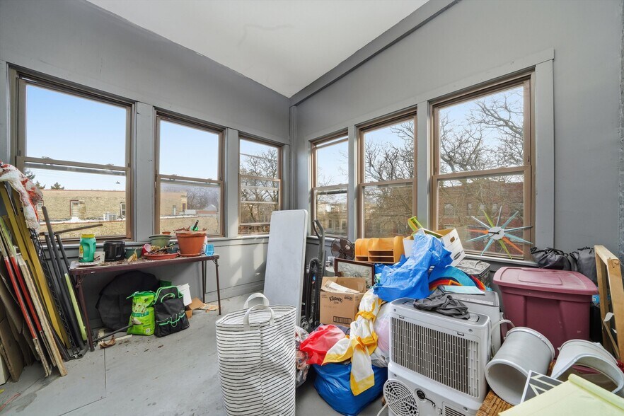 More Photos Of 3136 W Logan Blvd, Chicago Multifamily For Sale