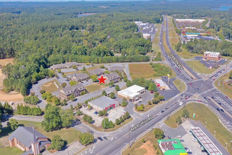 More Photos Of 4900 Ivey Rd, Acworth Office For Lease