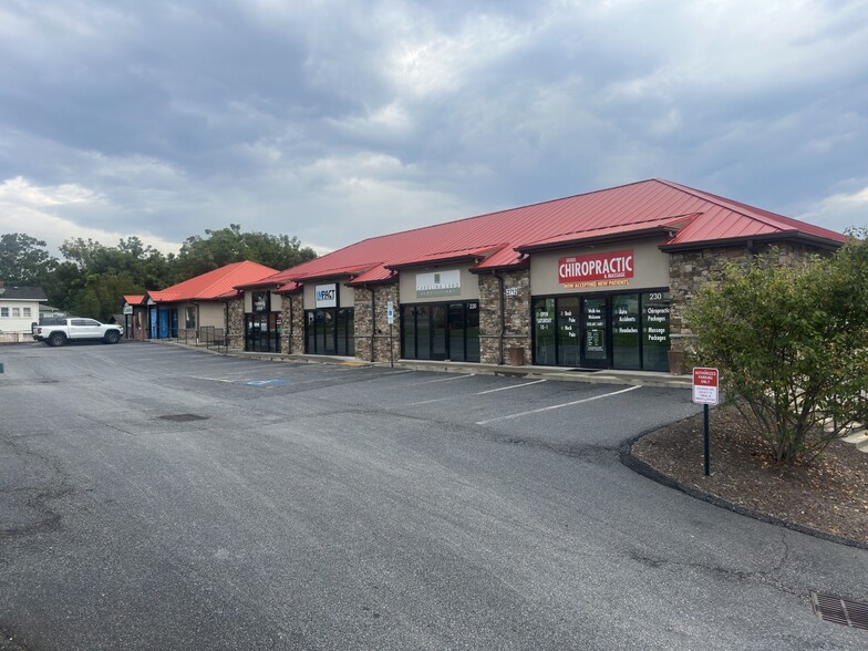 More Photos Of 2712 Hendersonville Rd, Fletcher Storefront Retail Office For Lease