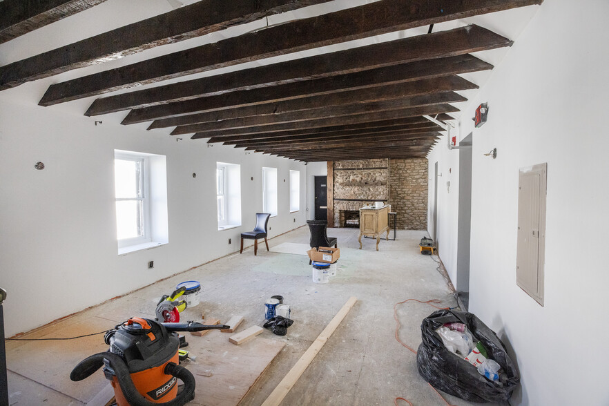 More Photos Of 101 S State St, Newtown Restaurant For Lease