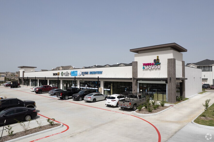 Primary Photo Of 10521 N Sam Houston Pky E, Humble Storefront For Lease