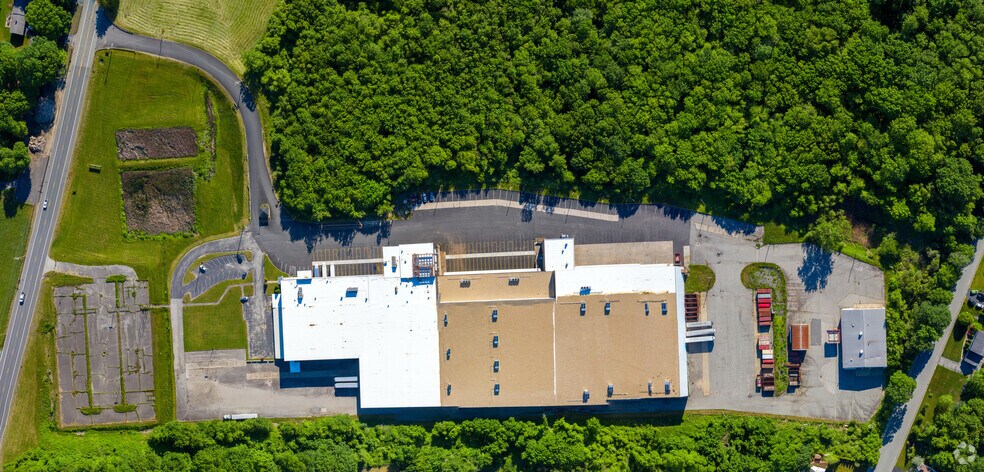 More Photos Of 2700 Plainfield Pike, Cranston Refrigeration Cold Storage For Lease