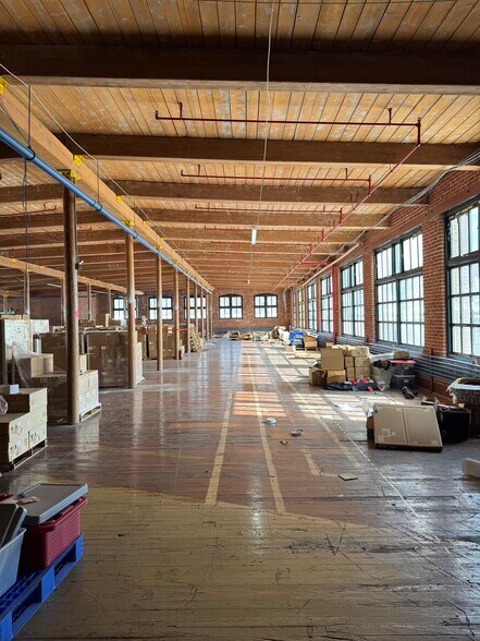 More Photos Of 1 Oak Hill Rd, Fitchburg Industrial For Sale