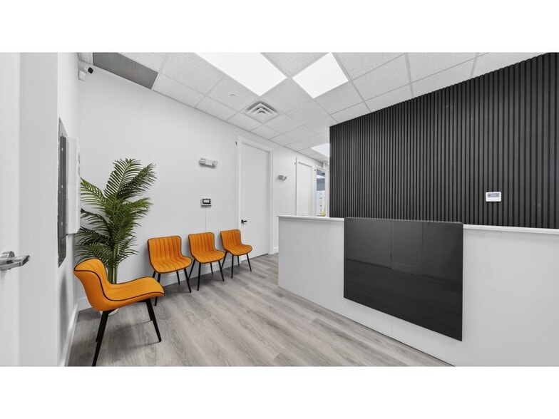 More Photos Of 7980 B 206A st, Langley Medical For Lease