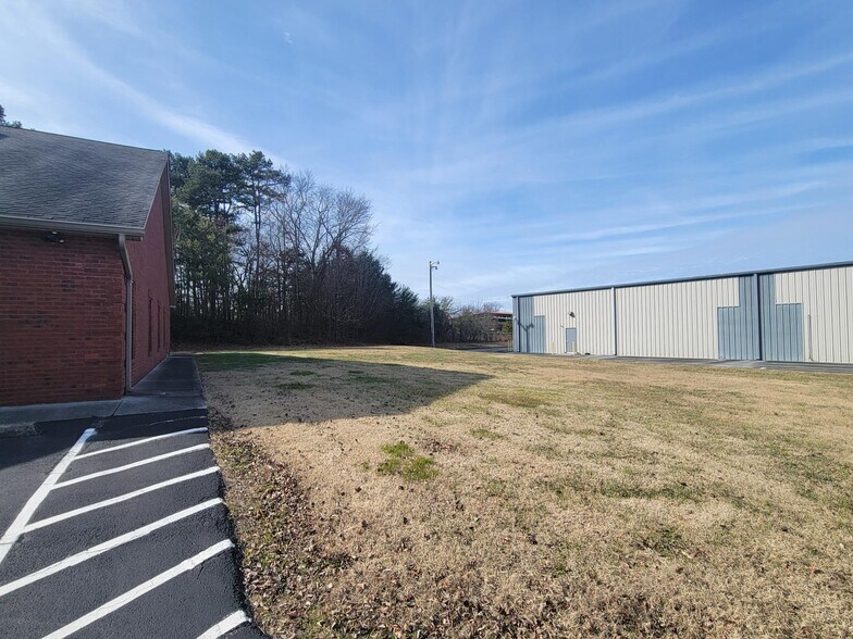More Photos Of 703 William Blount Dr, Maryville Office For Sale