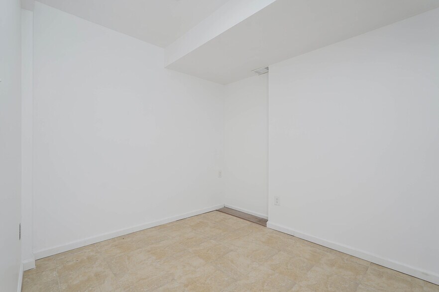 More Photos Of 1330-1332 Rockland Ave, Staten Island Medical For Lease