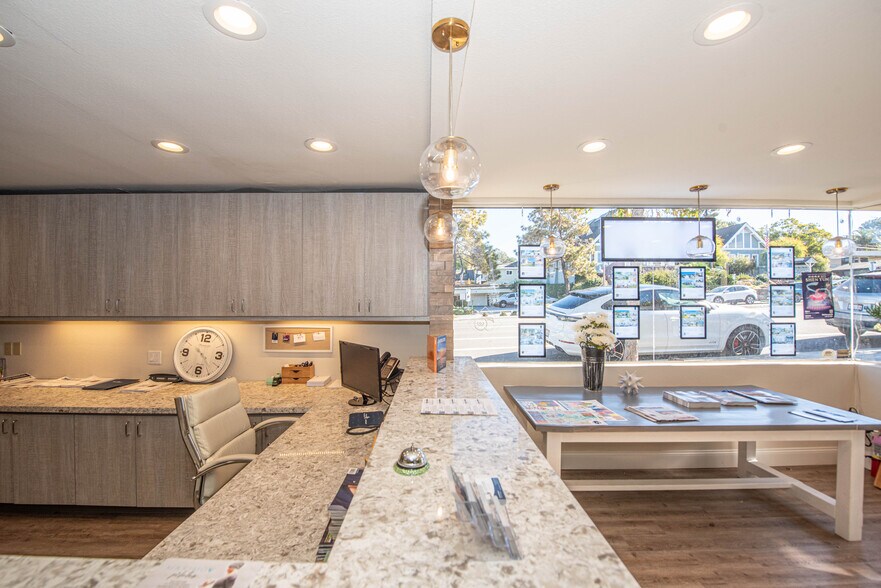 More Photos Of 1312 Camino Del Mar, Del Mar Office For Lease