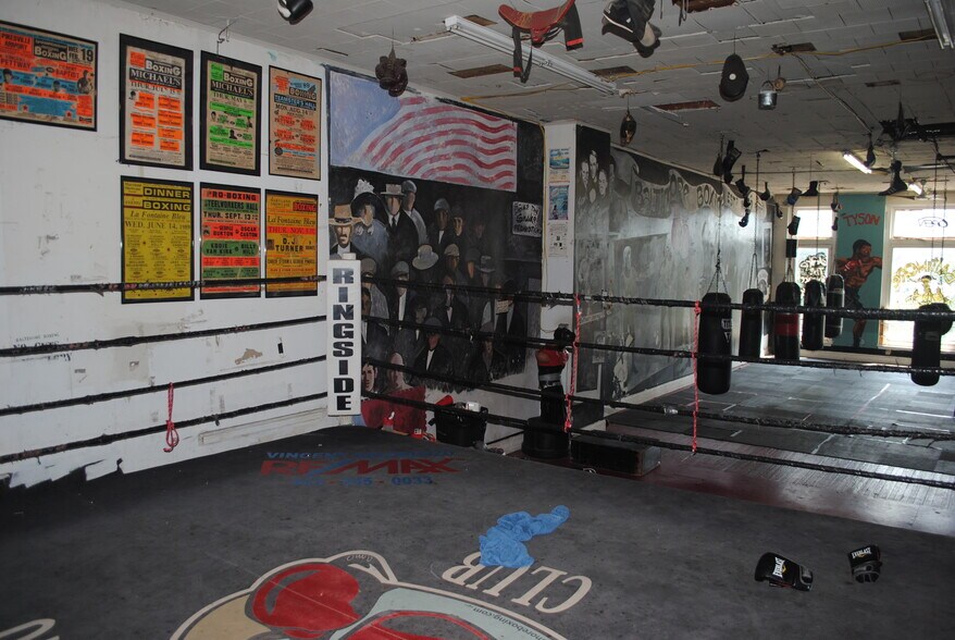 More Photos Of 506 S Broadway, Baltimore Storefront Retail Office For Lease