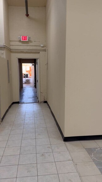 More Photos Of 510 Macdonald Ave, Richmond Storefront Retail Residential For Lease