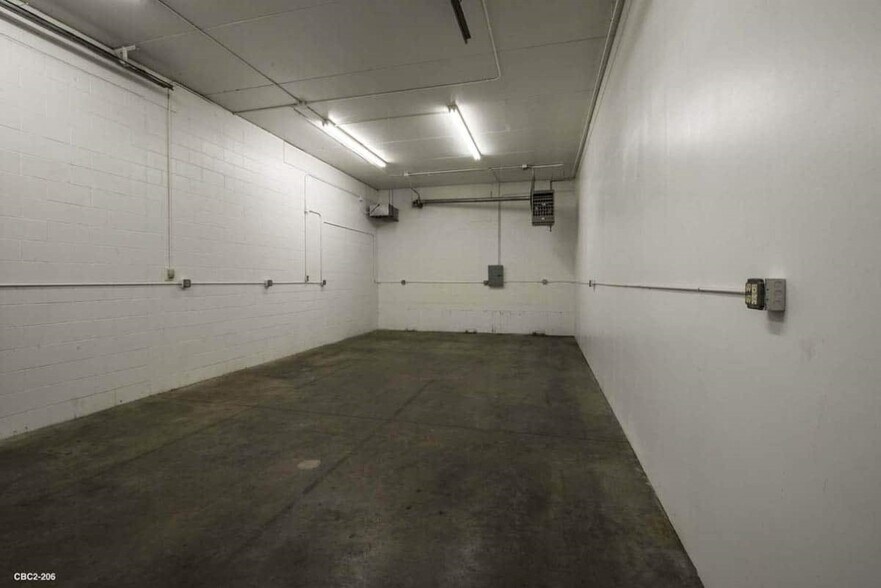 More Photos Of 6305 Cambridge St, Saint Louis Park Warehouse For Lease