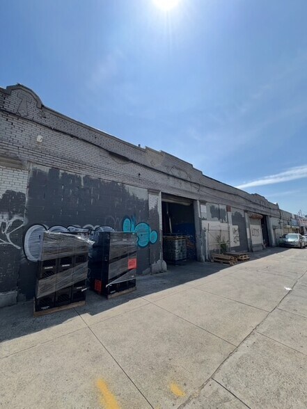 More Photos Of 738 Southern Blvd, Bronx Industrial For Sale