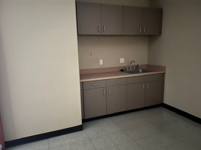 More Photos Of 480 W Park Dr, Grand Junction Office For Lease