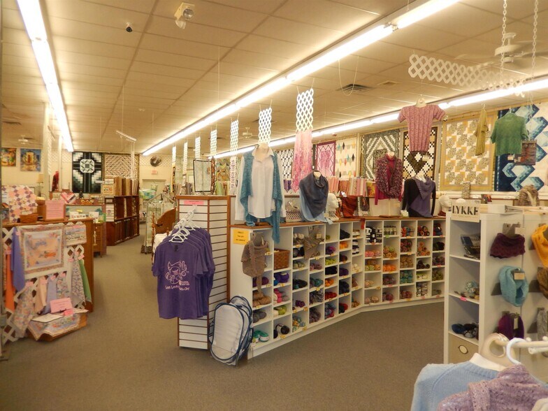 More Photos Of 2520 Vine St, Hays Unknown For Lease