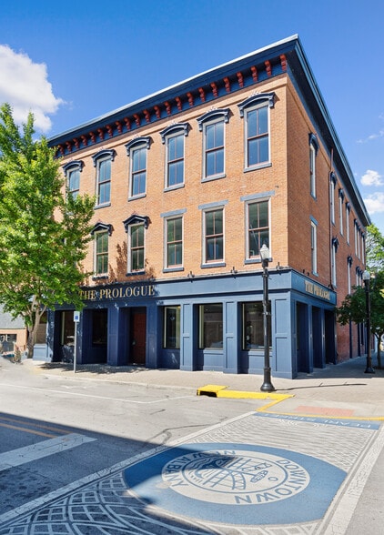 More Photos Of 227 Pearl St, New Albany Office For Lease