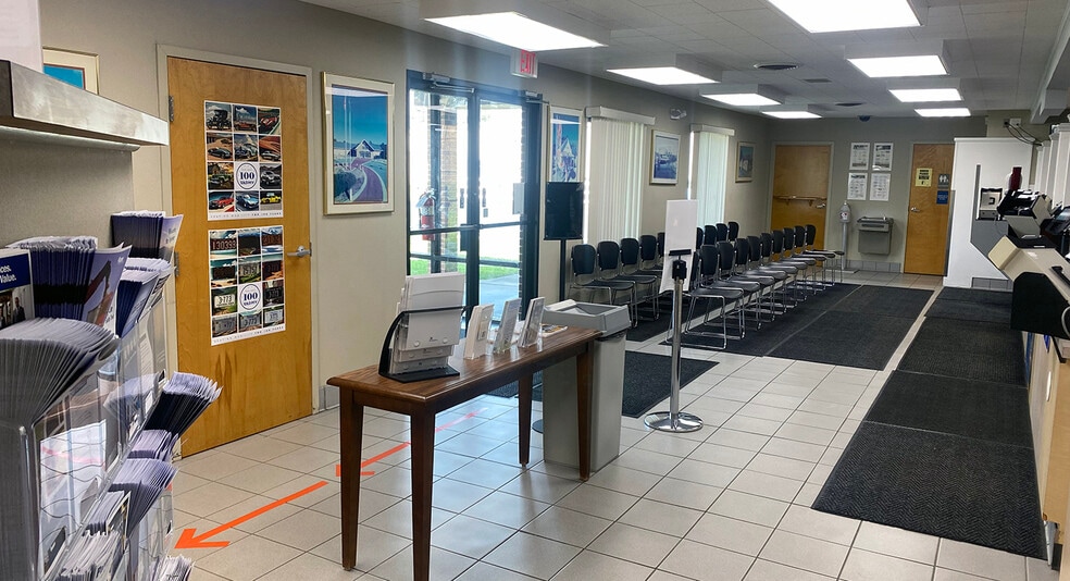 More Photos Of 27426 Southampton Pky, Courtland Office For Sale