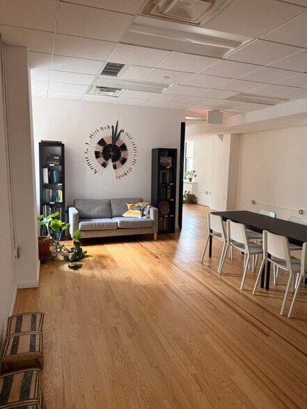 More Photos Of 50 Court St, Brooklyn Office For Lease