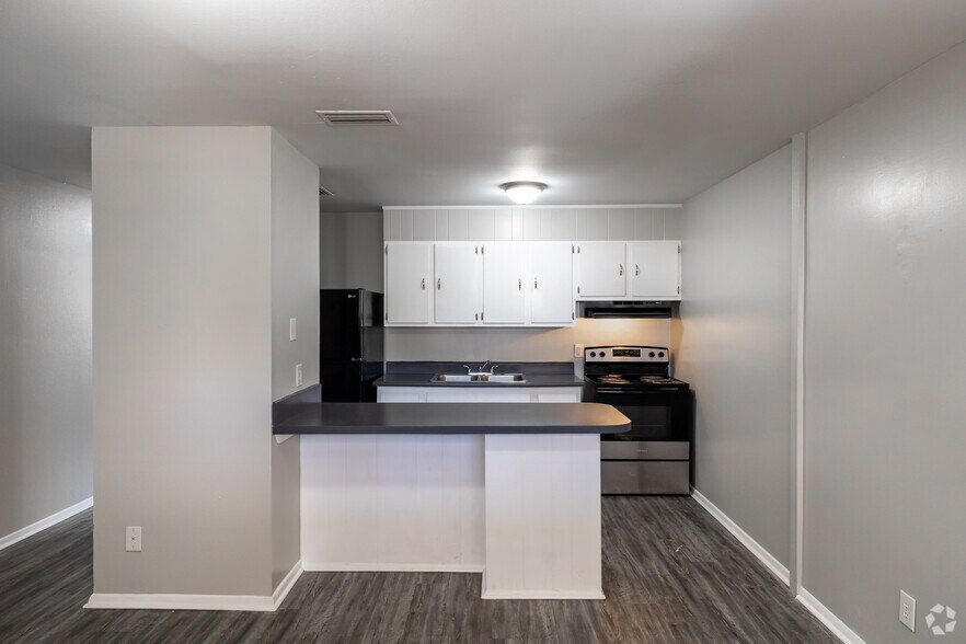 More Photos Of 2219 Dauphin Island Pky, Mobile Apartments For Sale