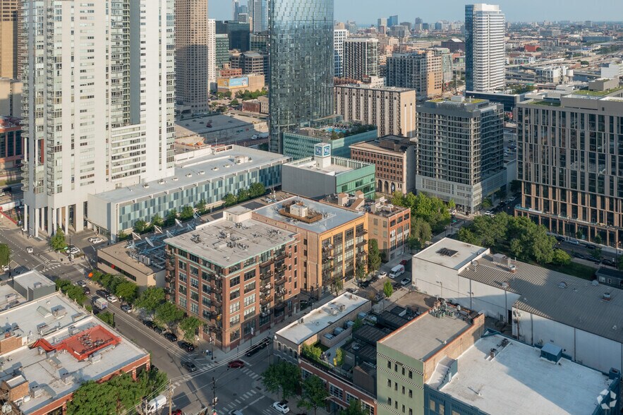 More Photos Of 19-27 N Green St, Chicago Loft Creative Space For Sale