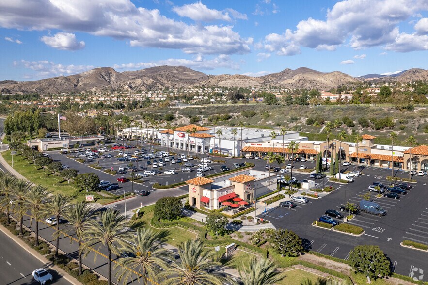 More Photos Of 26731-26771 Portola Pky, Foothill Ranch Unknown For Lease