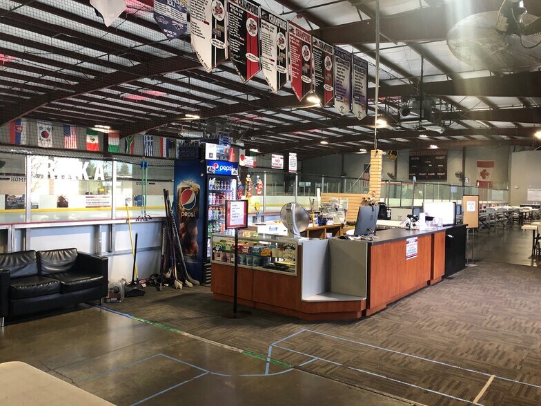 More Photos Of 1208-1214 Sunset Dr, Antioch Warehouse For Sale