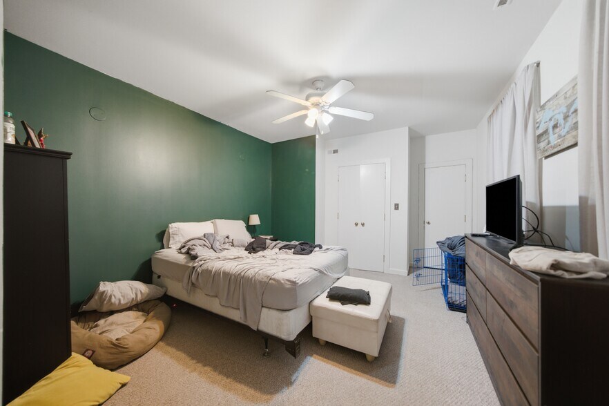 More Photos Of 1628-1630 N Wells St, Chicago Apartments For Sale