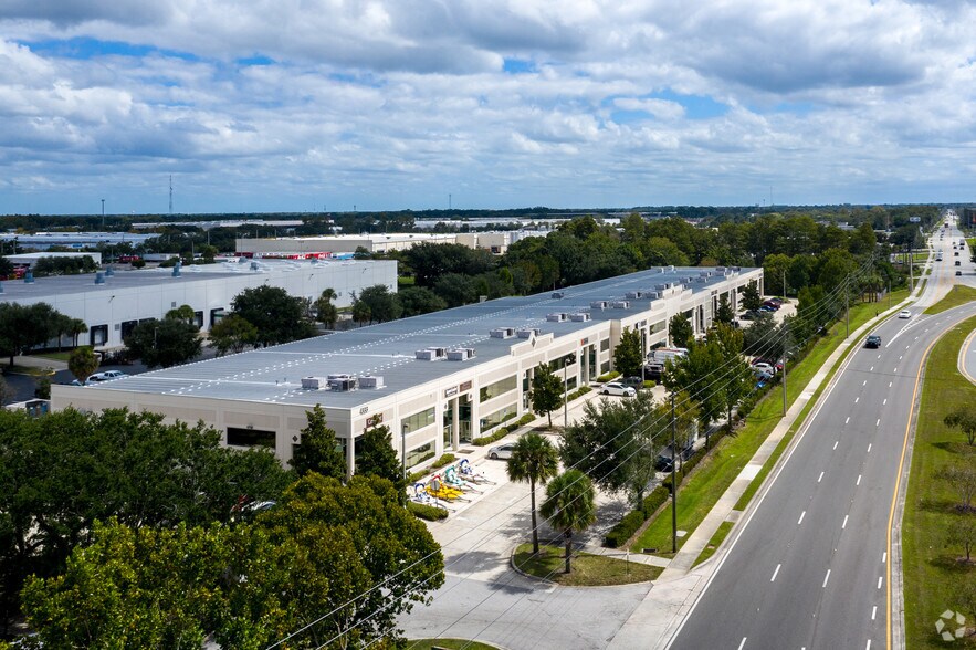 More Photos Of 4333 Silver Star Rd, Orlando Warehouse For Lease