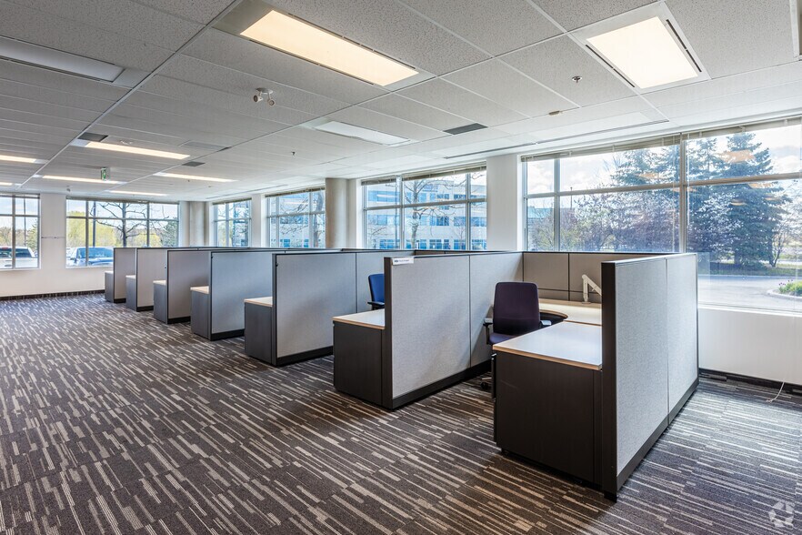 More Photos Of 770 Palladium Dr, Ottawa Office For Lease