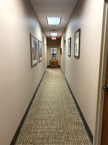 More Photos Of 425 Ashley Ridge Blvd, Shreveport Office For Lease