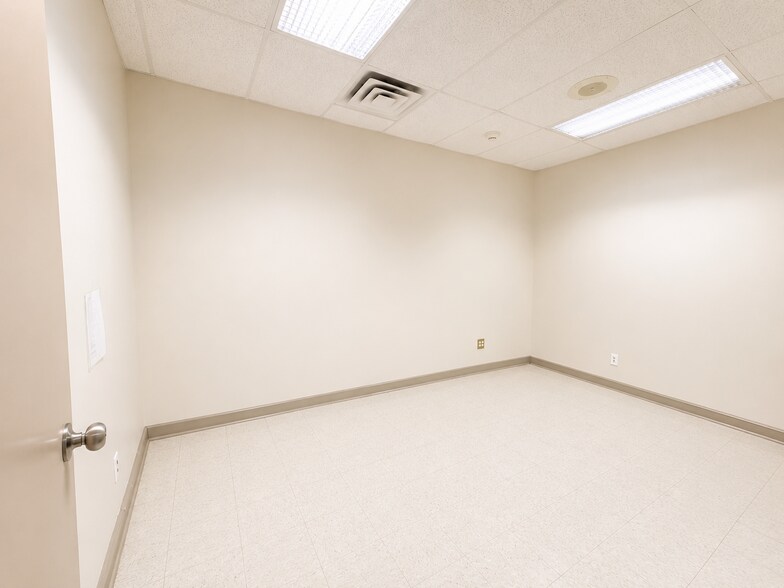 More Photos Of 3320 Perimeter Hill Dr, Nashville Office For Lease