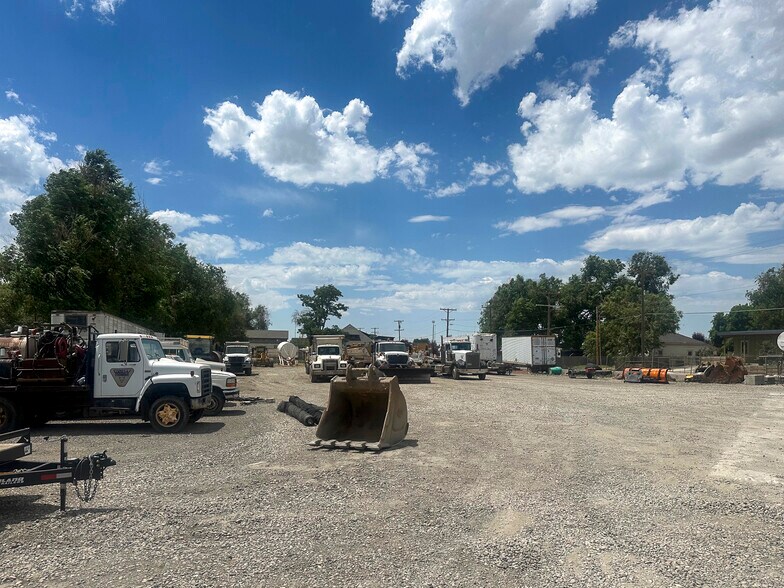 More Photos Of 758 W 1500 N, Salt Lake City Service For Lease